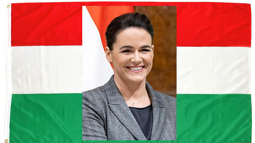 Hongaarse vlag met portret van president Katarin Novák