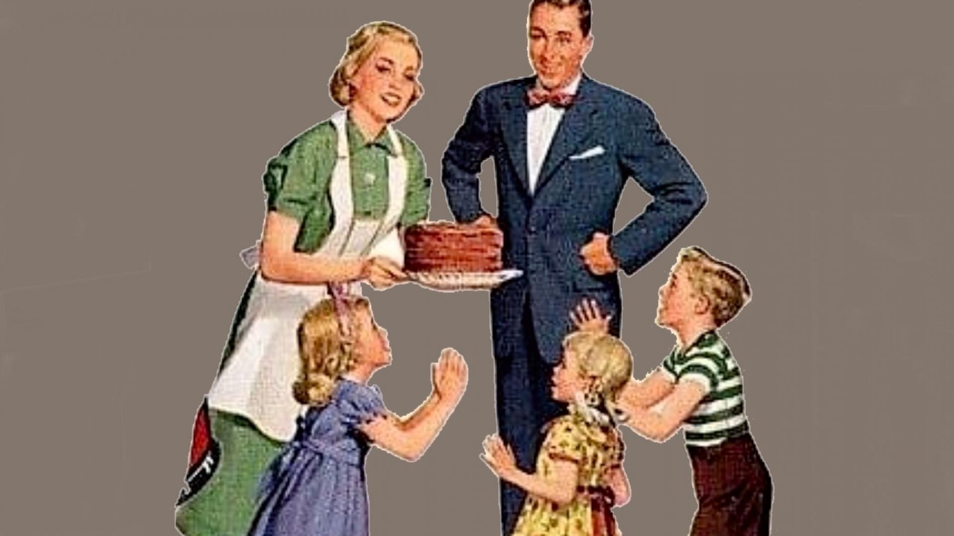 Plaatje van jaren-50 gezin met man, vrouw die uit de keuken komt met bakresultaat, blije kinderen