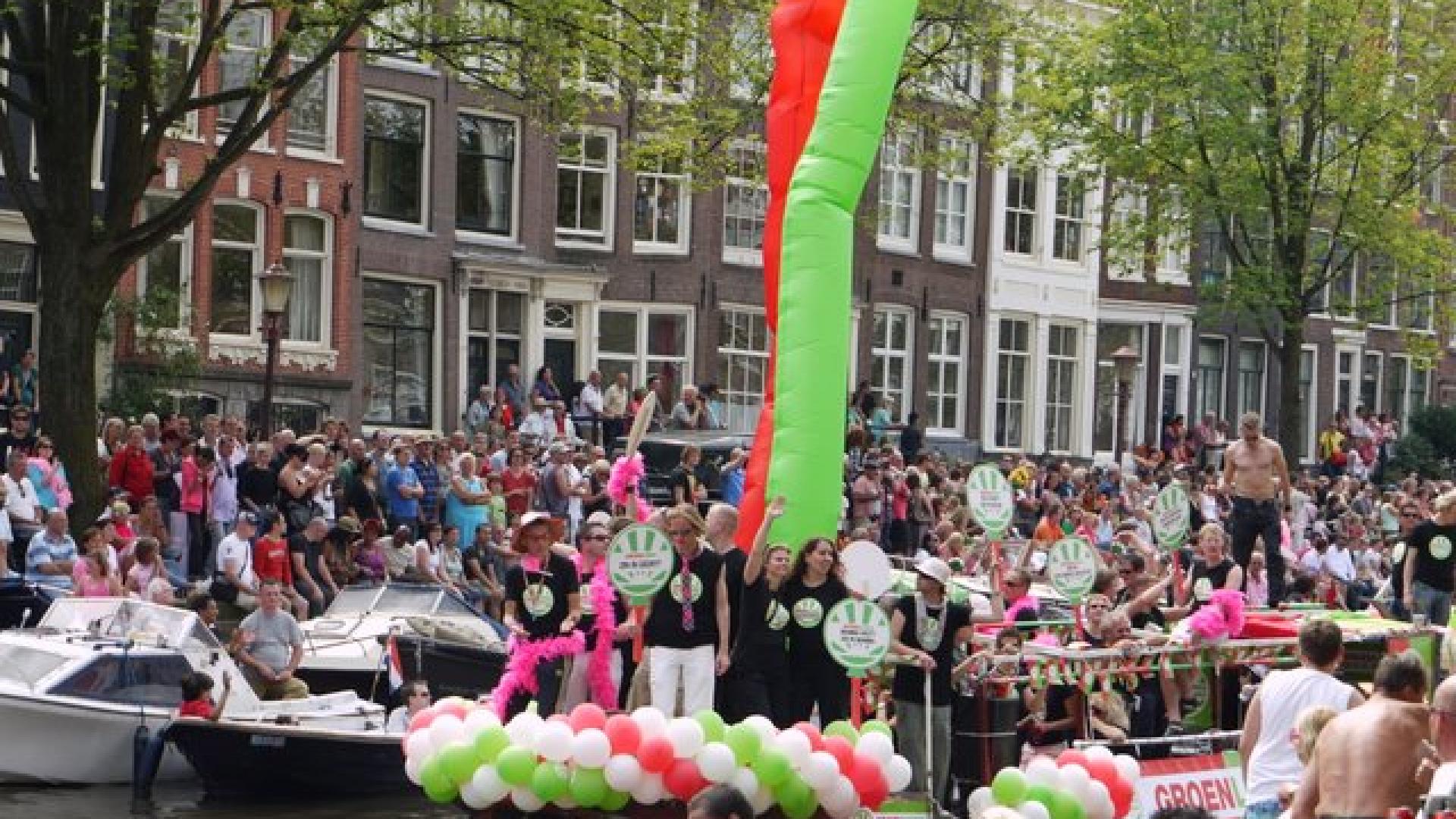 Foto van GroenLinks-boot tijdens Canal Parade Amsterdam 2009